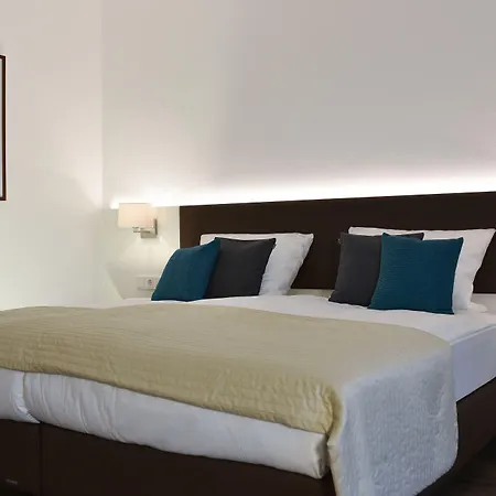 Lichtenau 3*